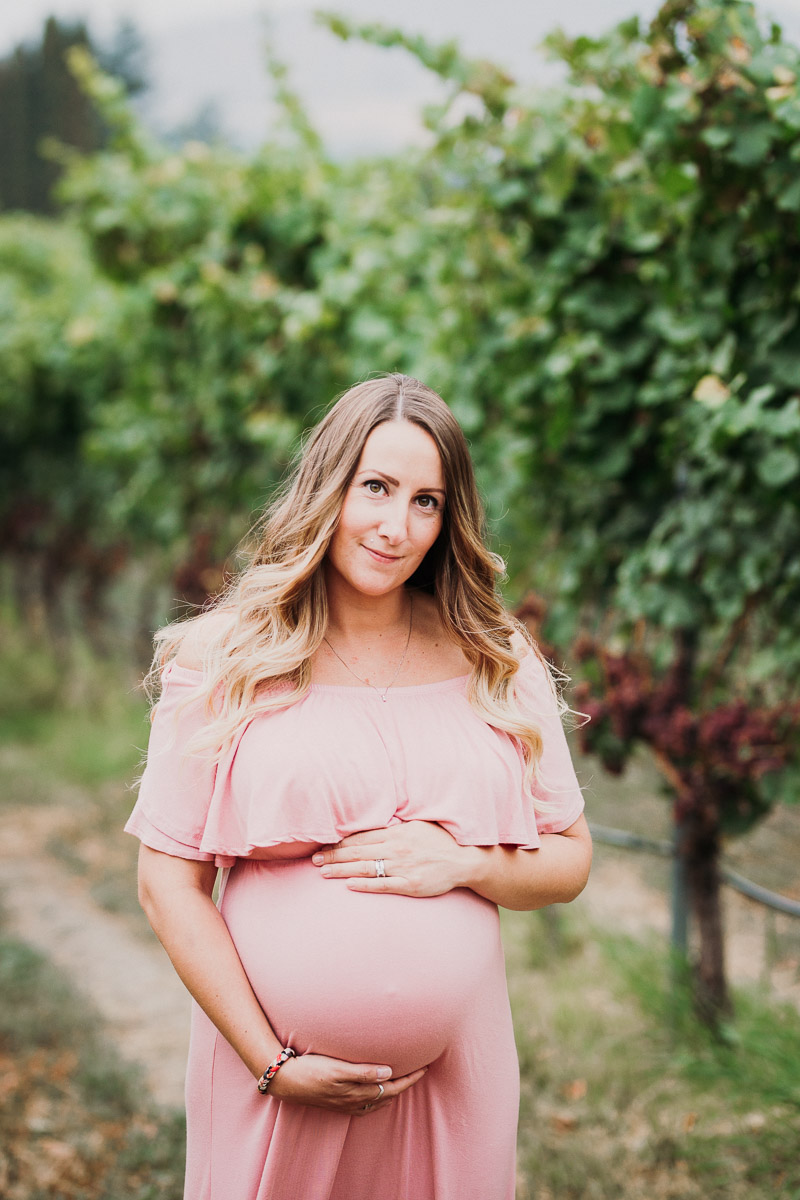 Maternity session at Off the Grid Winery in Kelowna
